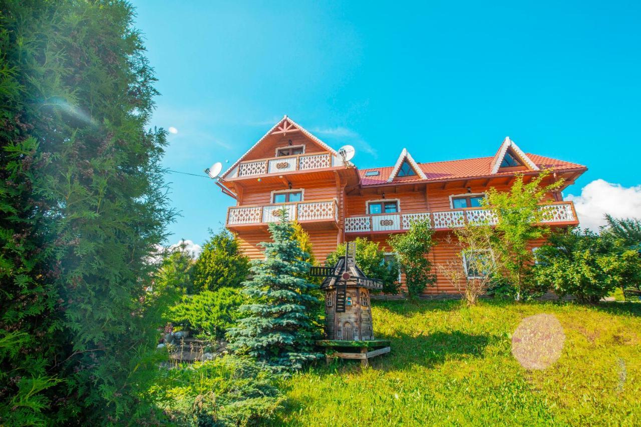 Sadyba U Halyny Sunrise Hotel Bukovel Ngoại thất bức ảnh